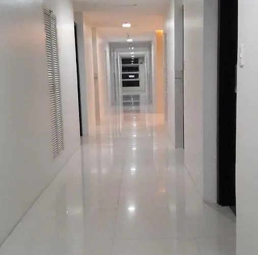 Apartment Fully Furnished Unit In Mandaue City, With Fast Wifi And Cable Tv *