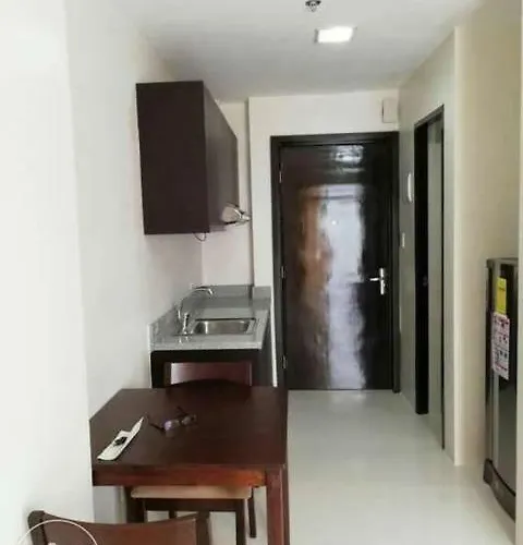 Apartment Fully Furnished Unit In Mandaue City, With Fast Wifi And Cable Tv *